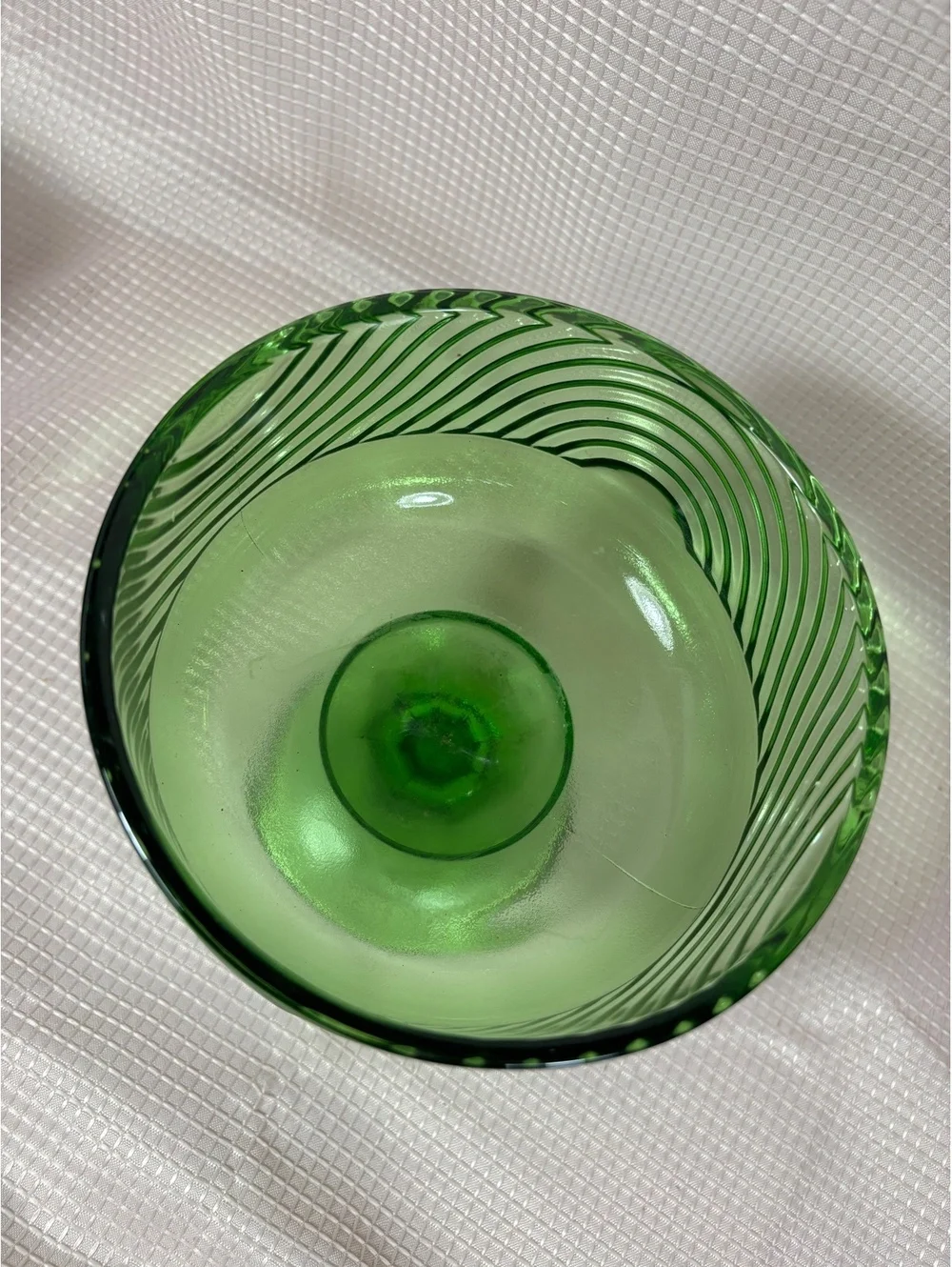 Vintage E. O. Brody Co EMERALD GREEN Glass Pedestal Candy Bowl Dish swirl